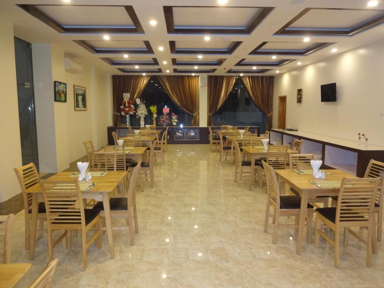 Virati Hotel Rangoon Buitenkant foto